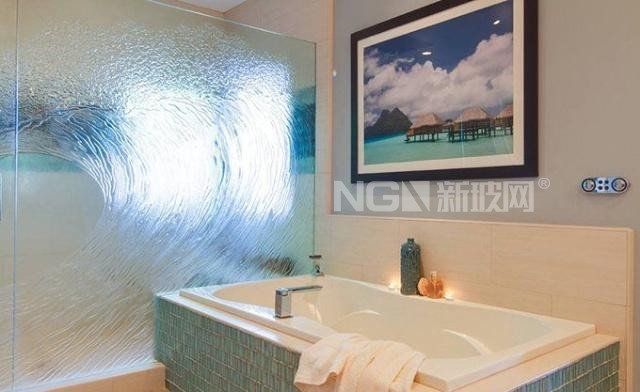 藝術玻璃隔斷施工具體怎么做？有哪些注意事項呢？